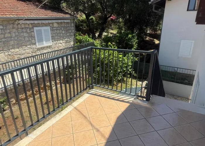 Apartment Vidovic -susy Trpanj